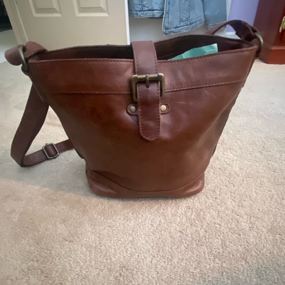 Fat Face crossbody